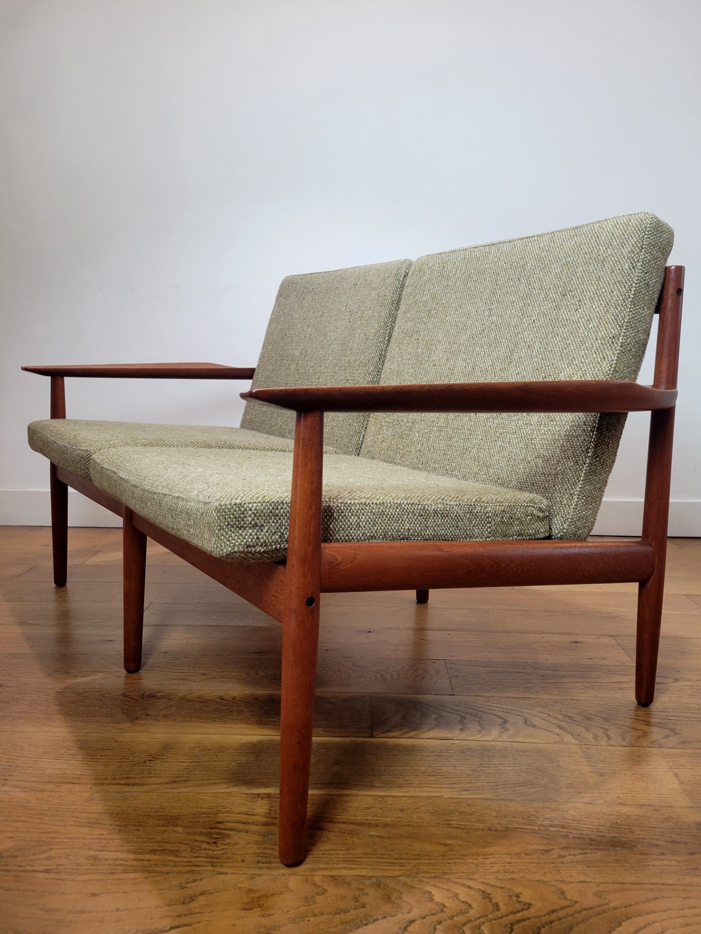 Vintage 2 seats sofa by Arne Vodder for Glostrup