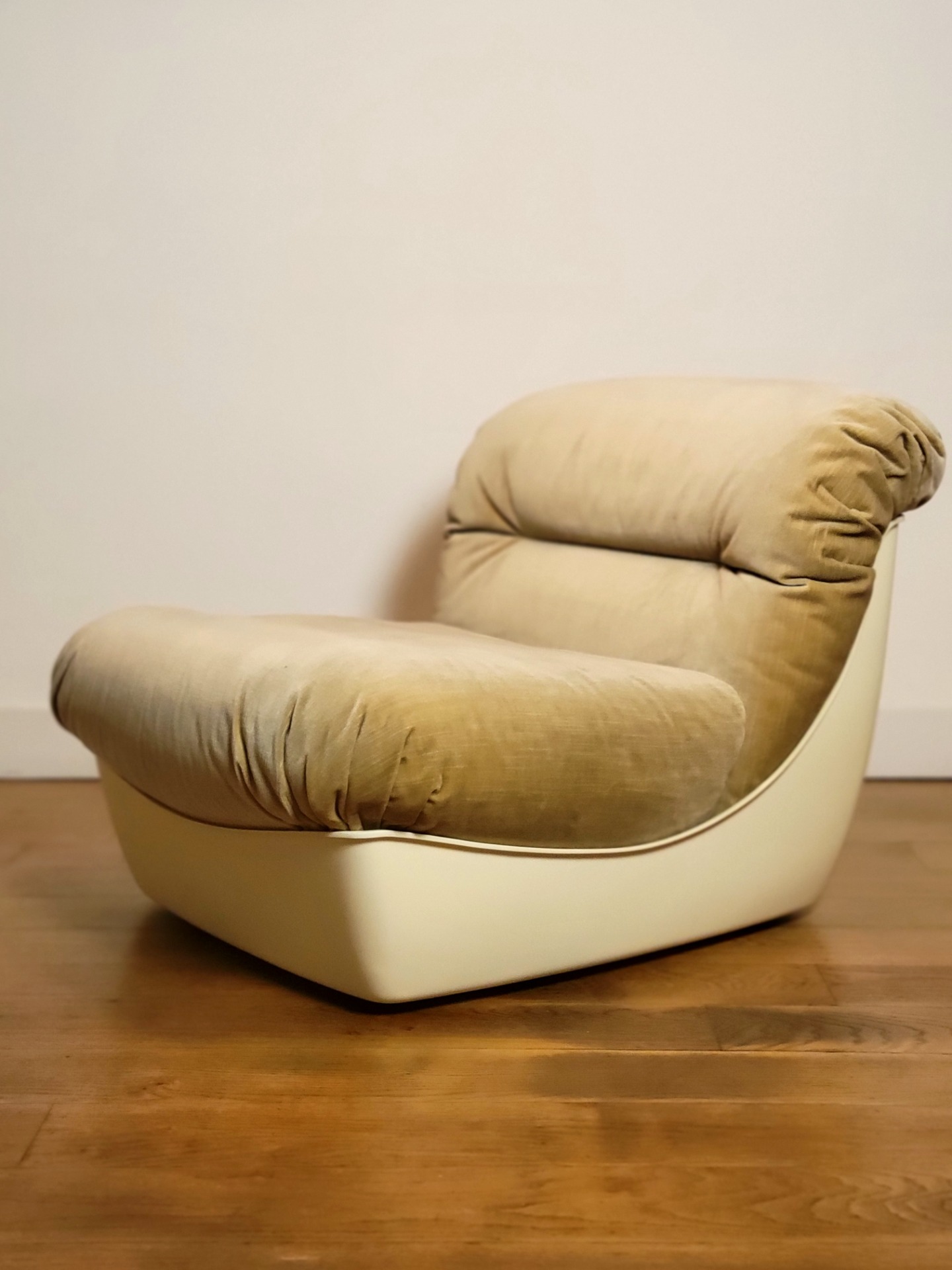 Vintage Space Age Lounge Chair with Fiberglass Shell and velvet 1970's